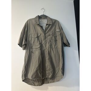 Men’s Columbia Olive Green PFG fishing shirt, short sleeve Medium